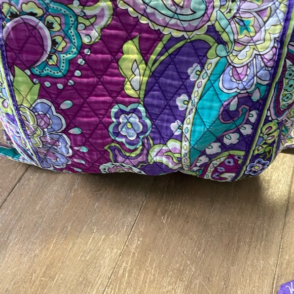 Vera Bradley crossbody bag and Tri fold wallet. - Picture 5 of 10